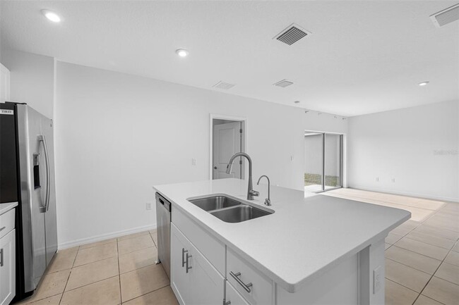 Building Photo - 5913 Laurelcrest Gln