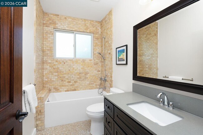 Building Photo - 3898 Happy Valley Rd