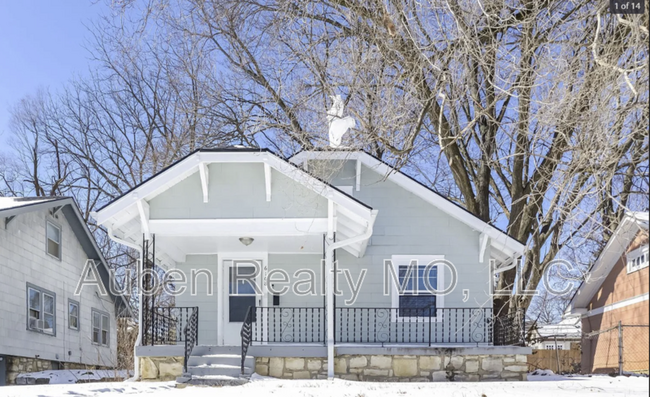 Primary Photo - 6108 Tracy Ave