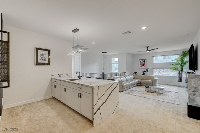 Building Photo - 510 Duvet Ct