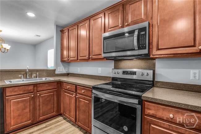 Building Photo - 307 Grasslands Dr