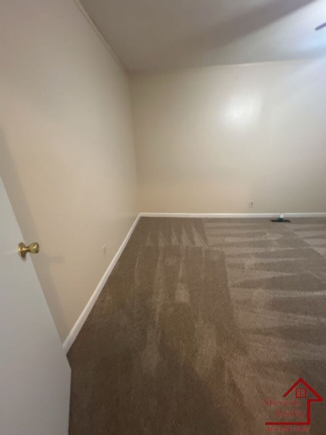 Building Photo - 3236 Hwy 70 E