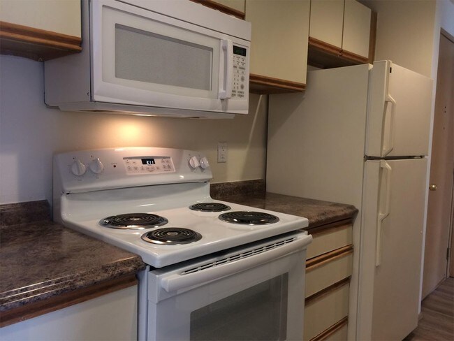 Building Photo - 1151 N 94th St