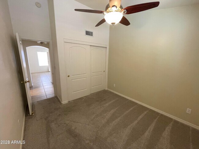 Building Photo - 4034 E Chaparosa Way