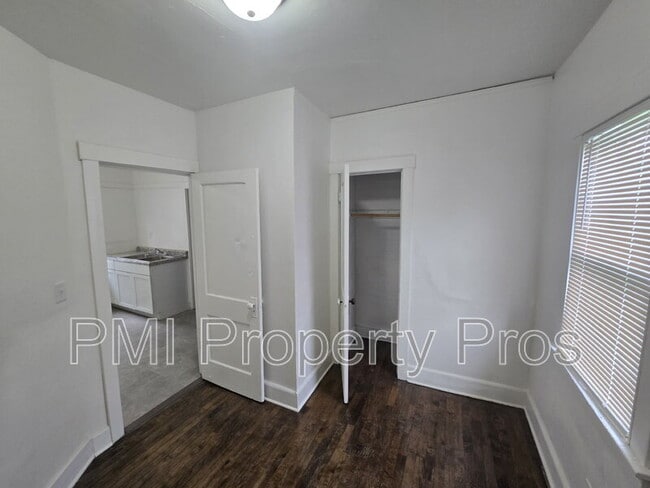 Building Photo - 3138A North 11th St