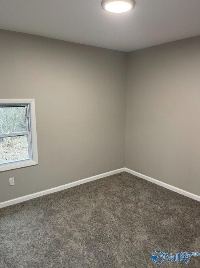 Building Photo - 13584 Garden Way