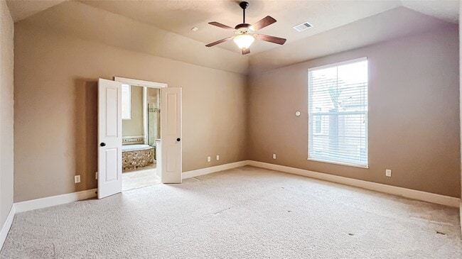 Building Photo - 2418 Ralph St