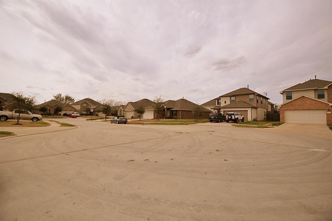 Building Photo - 12207 Tawney Ct