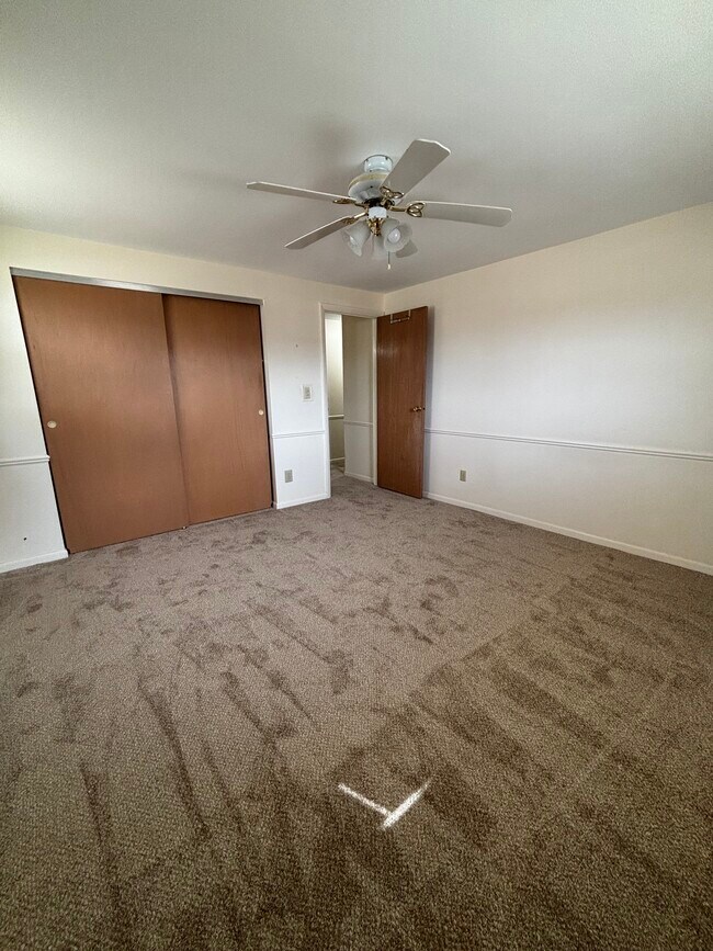 Building Photo - 267 Porter Dr