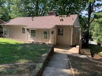 Building Photo - One Story House off Fort Avenue