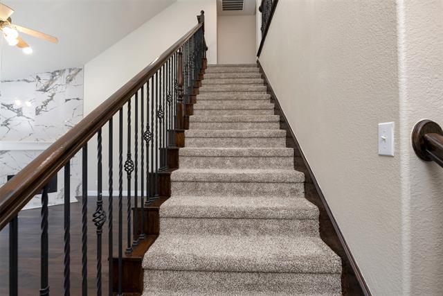 Building Photo - 9971 Knoll Trace Way