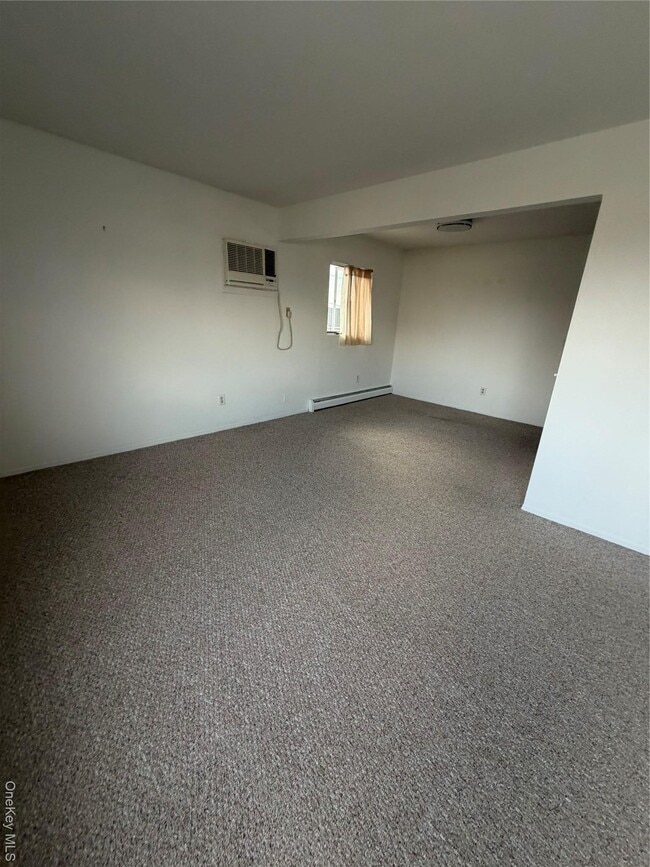 Building Photo - 194 Quebec Rd