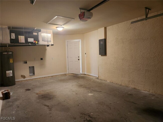 Building Photo - 919 Andalusia Blvd