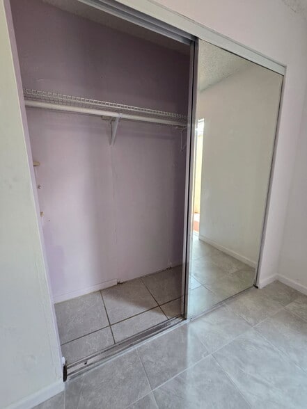 Building Photo - 4670 SW 133rd Ave