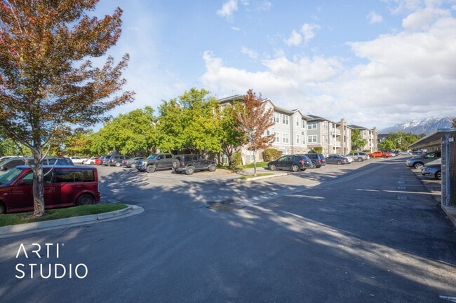 Building Photo - 331 Belmont Pl