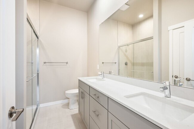 Building Photo - 1288 Sf | 2 Bedrooms 2.5 Bath | 2 Car Garage | $3,300
