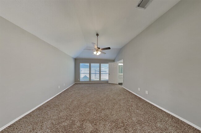 Building Photo - 4911 Lake Daniel Ct
