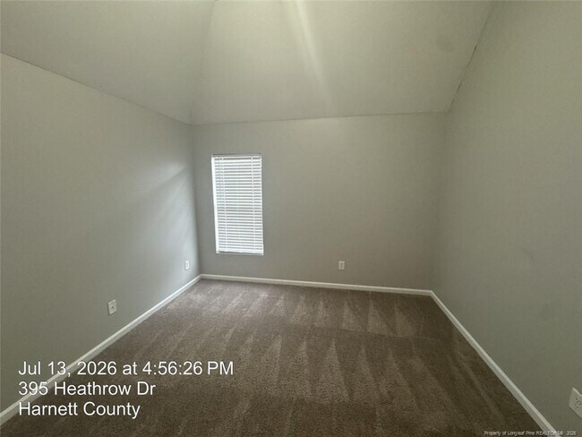 Building Photo - 395 Heathrow Dr