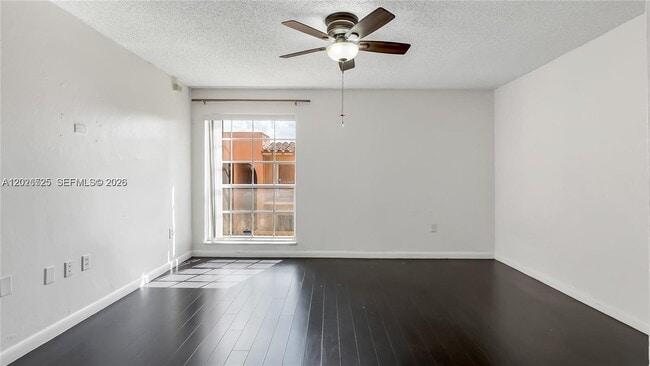 Building Photo - 7200 Fairway Dr