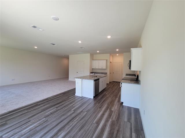 Building Photo - 2101 Revere Dr