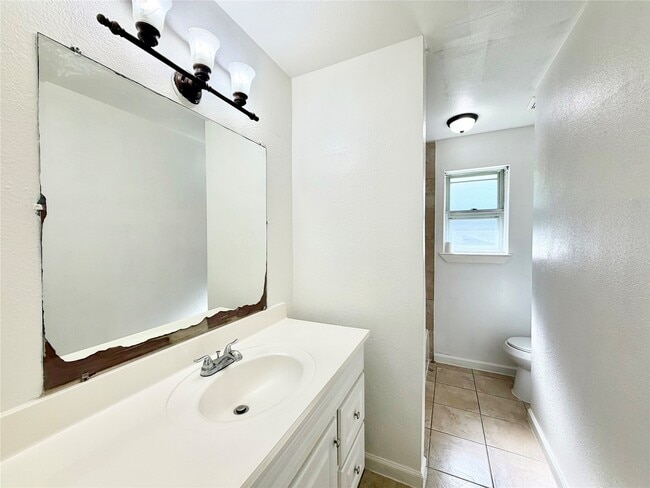 Building Photo - 10410 Sagetrail Dr