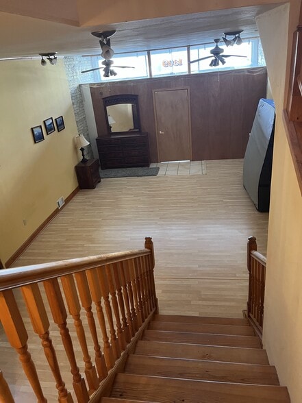Steps leading to Humboldt level facing former storefront windows - 1809 N Humboldt Ave