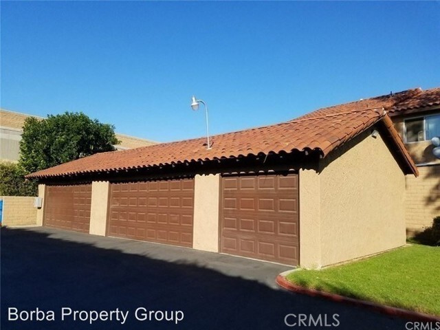 Building Photo - 349 Camarillo St