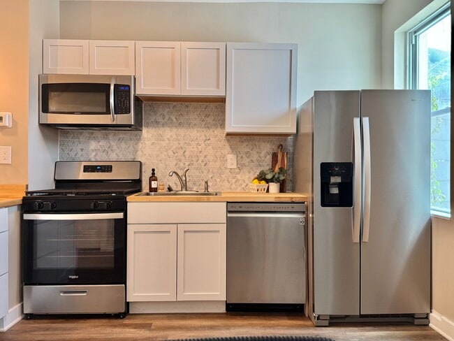 Building Photo - 3704 Beehler Ave