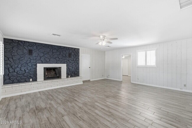 Building Photo - 2401 N 66th St