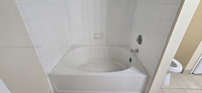 Building Photo - 230 SW 117th Terrace