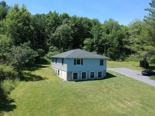 Building Photo - 654 Coddington Rd