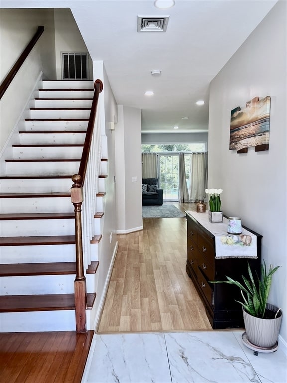 Building Photo - 42 Evergreen Cir