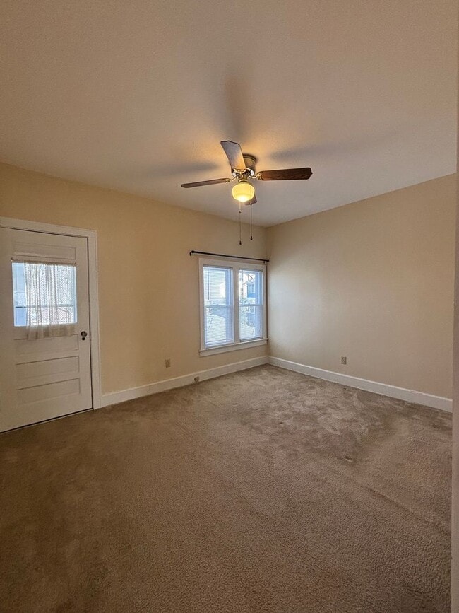 Building Photo - Middlehurst1741