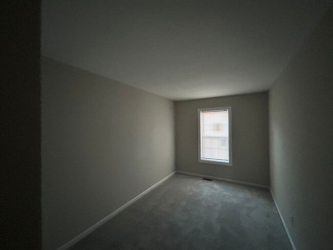 Building Photo - 3 Bedroom Townhouse in Wildwood Trace - Vo...