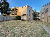 Building Photo - JULY PRE-LEASE Spacious 2 Bedroom 2 Bathro...