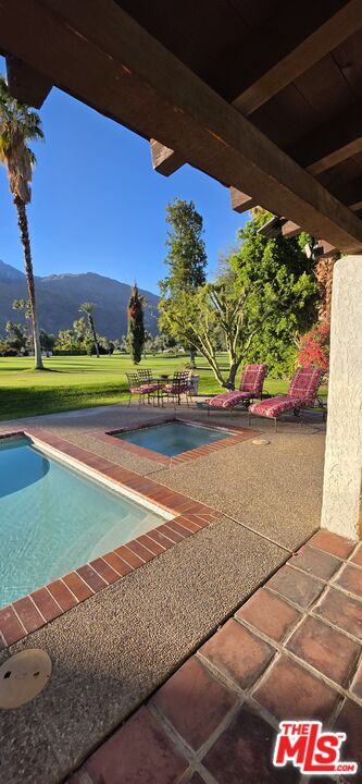 Building Photo - 2231 S Caliente Dr