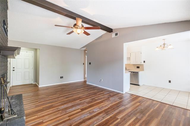 Building Photo - 3902 Karen Dr