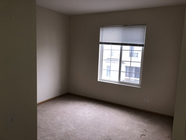 Building Photo - 3170 Cambria Ct