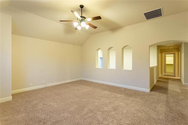 Building Photo - 2409 Lynbridge Dr