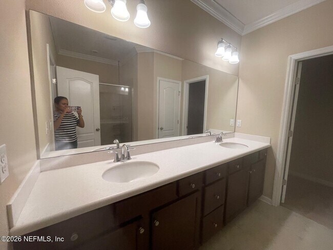 Building Photo - 2618 Las Calinas Blvd