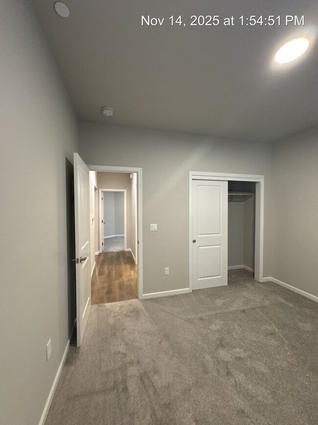 Building Photo - 4321