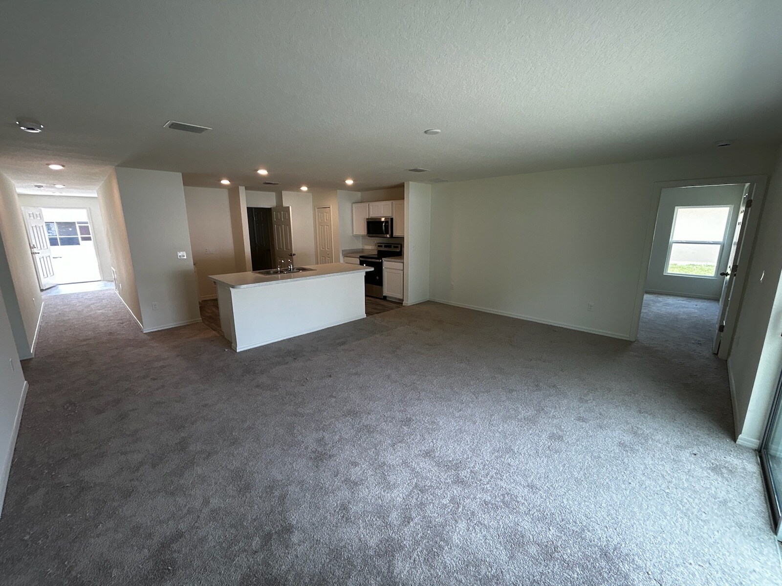 Building Photo - 93 Rymshaw Dr