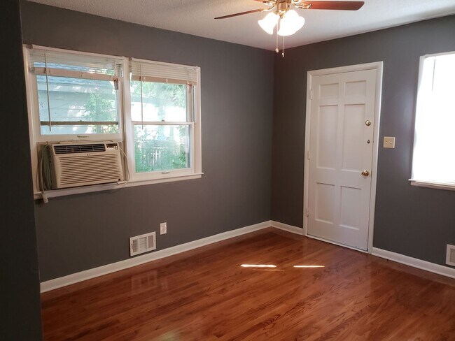 Building Photo - Beautiful Single Family House for Rent