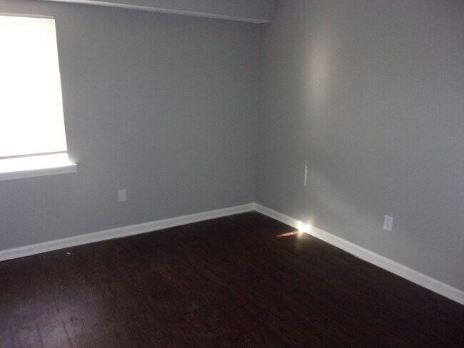 Building Photo - 5546 Apple Blossom Dr