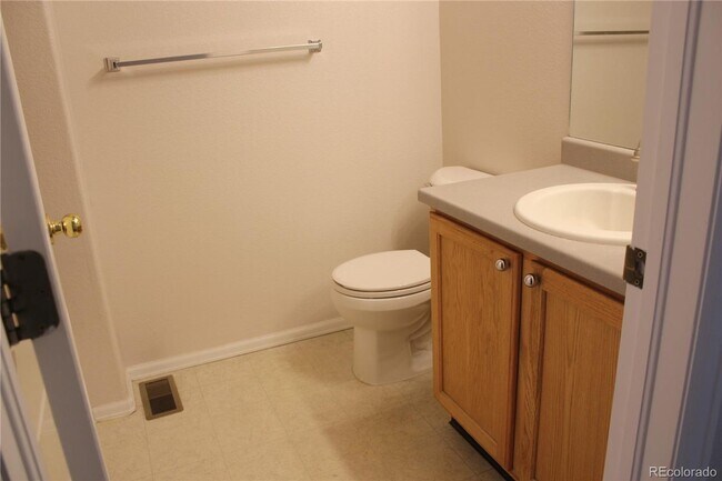 Building Photo - Home in Saddlebrook, Parker!