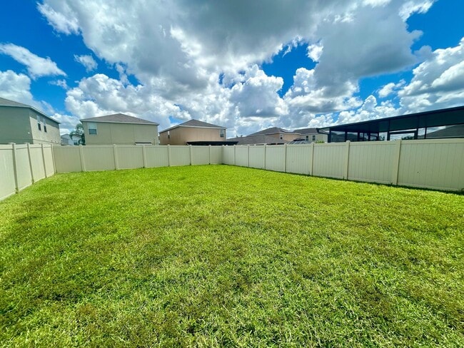 Building Photo - 17345 White Mangrove Dr