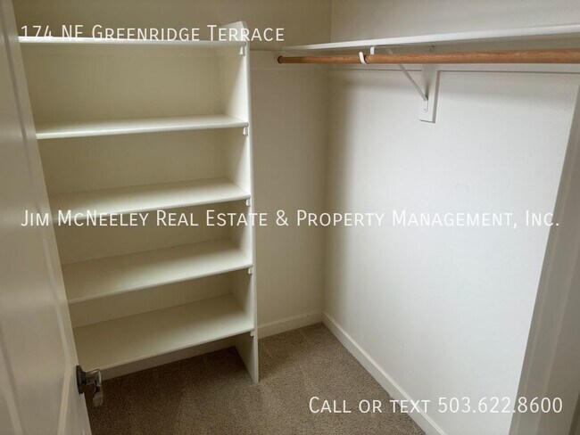 Building Photo - Available Now! 4 Bedroom Home with Firepla...