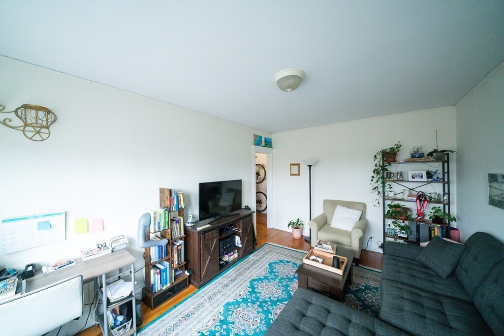 Building Photo - 43 Selkirk Rd