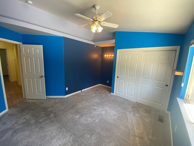 Building Photo - South Reno Home For Rent