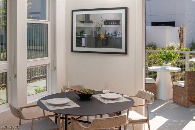 Building Photo - 11055 S Las Vegas Blvd